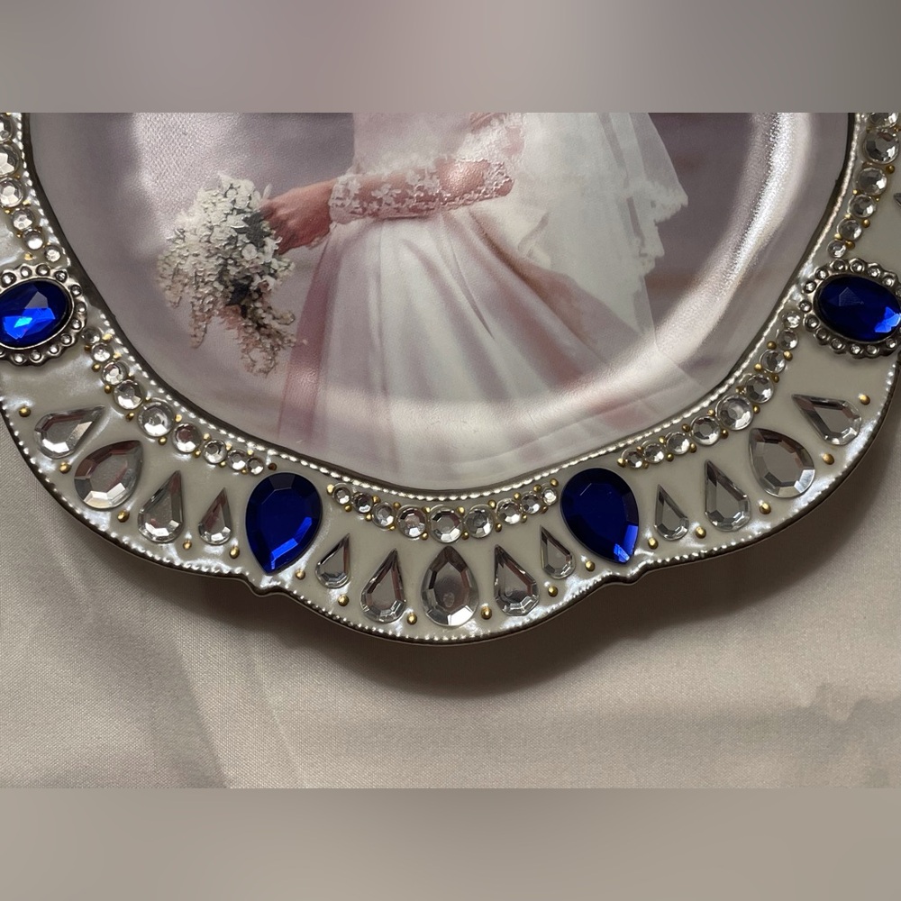 Bradford Exchange A Royal Bride Kate Middleton Plate - Picture 6 of 11